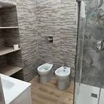 Revolution 2 Bed E Breakfast Alojamento de Acomodação e Pequeno-almoço