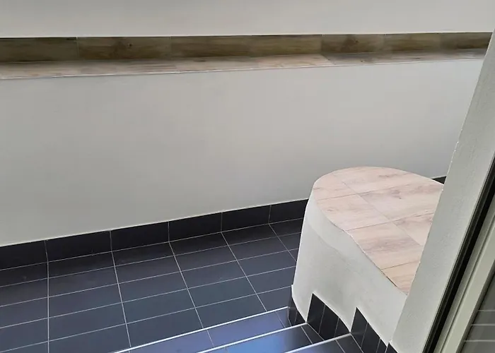 Revolution 2 Bed E Breakfast فندق مبيت وإفطار كازيرتا