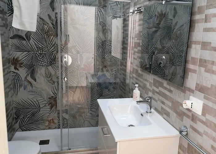 فندق مبيت وإفطار Revolution 2 Bed E Breakfast